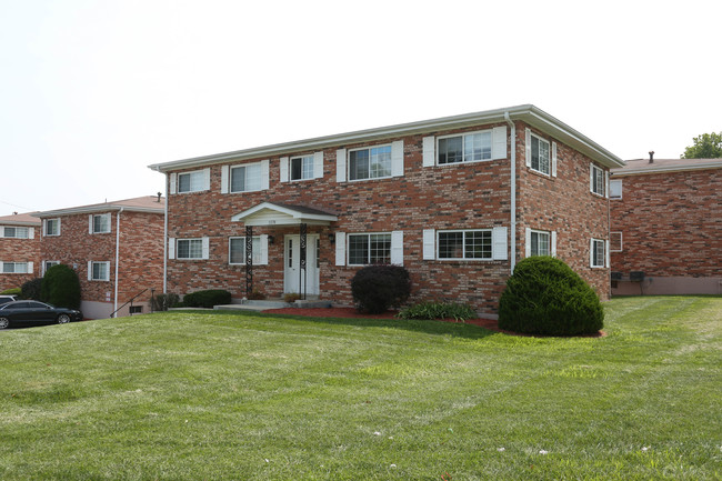 Monte Carlo Apartments in St. Louis, MO - Building Photo - Building Photo