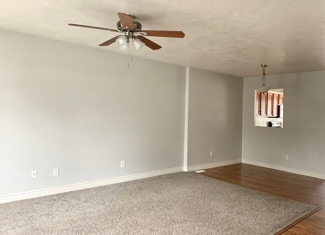 33 S 900 E in Payson, UT - Foto de edificio - Building Photo