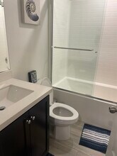 32846 Crown Point Ln in Lake Elsinore, CA - Foto de edificio - Building Photo