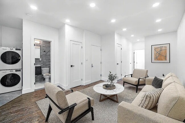854 4th Ave