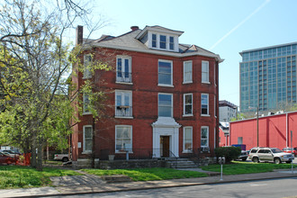 1909 Broadway in Nashville, TN - Building Photo - Building Photo