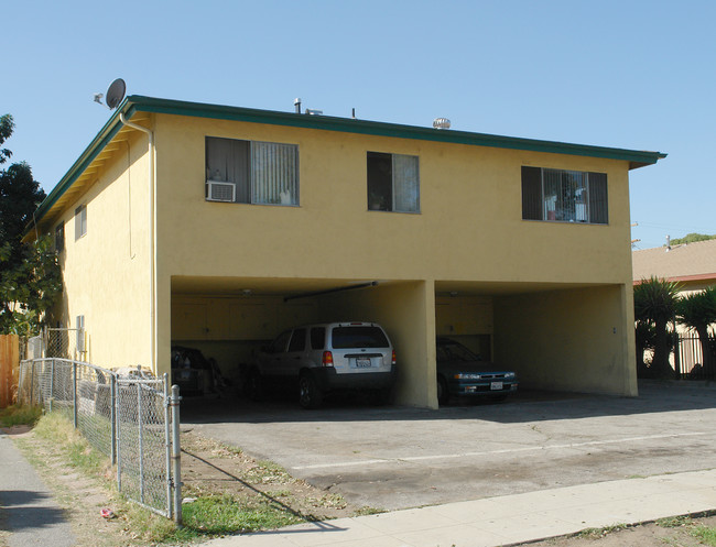 3422 Casitas Ave in Los Angeles, CA - Building Photo - Building Photo