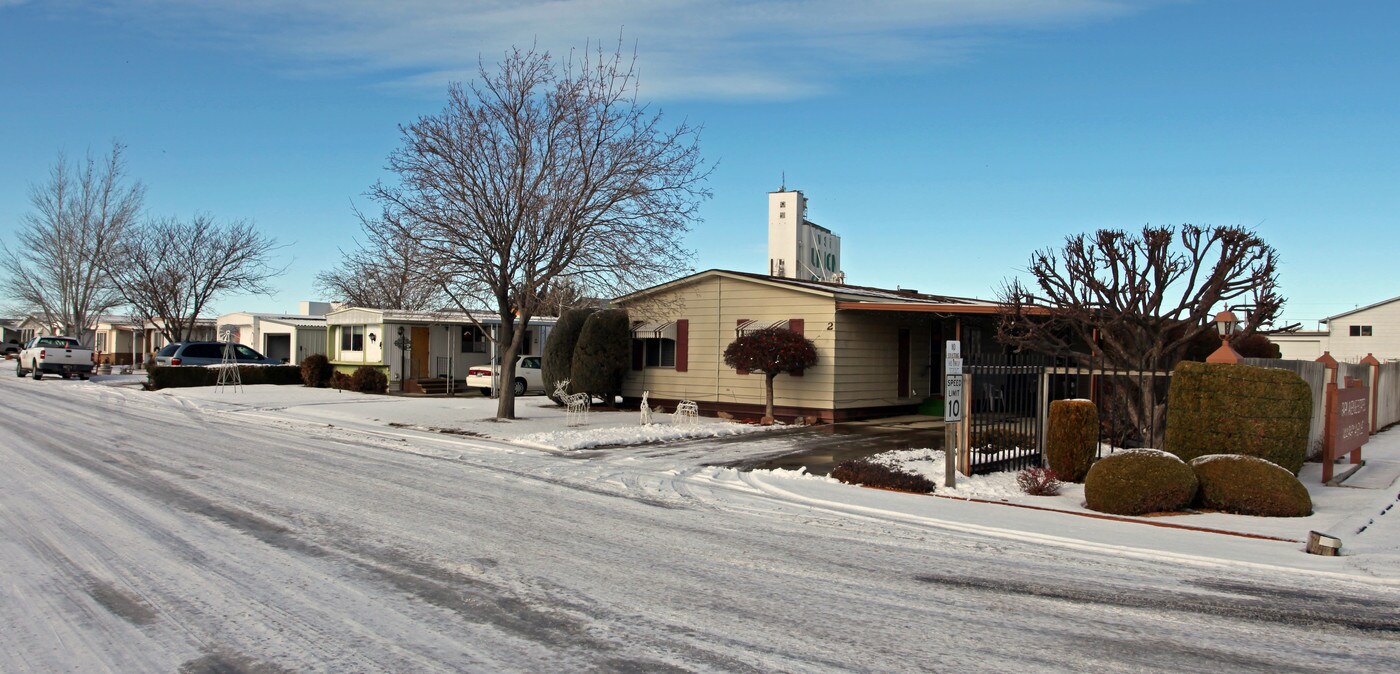 Park Avenue Estates in Burley, ID - Building Photo