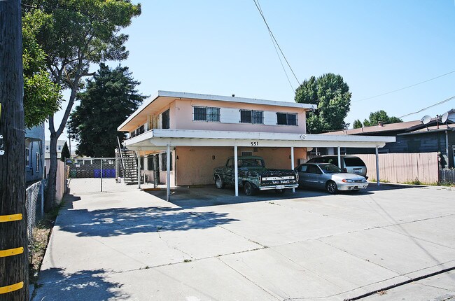 551 South 30th in Richmond, CA - Foto de edificio - Building Photo