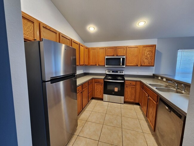 977-979 Graystone Ave in Lehigh Acres, FL - Building Photo - Building Photo