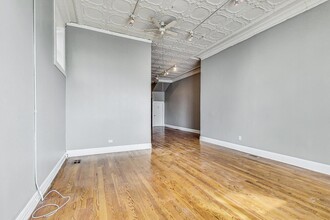 1858 W Huron St in Chicago, IL - Building Photo - Building Photo