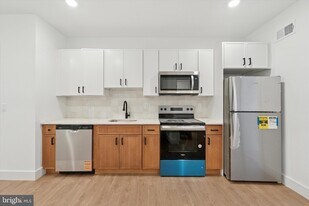 2520 N Front St, Unit AA311 in Philadelphia, PA - Building Photo