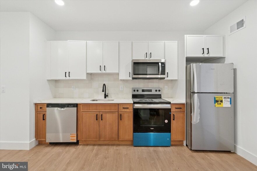 2520 N Front St, Unit AA311 in Philadelphia, PA - Building Photo