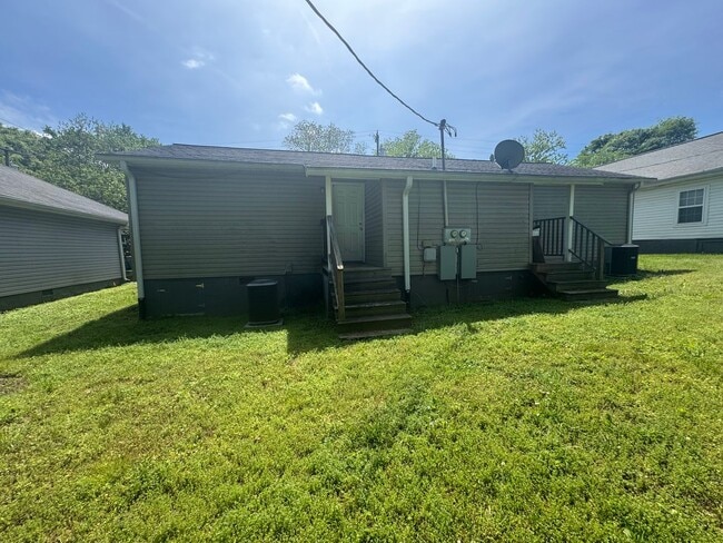 111 Shull St in Shelby, NC - Building Photo - Building Photo