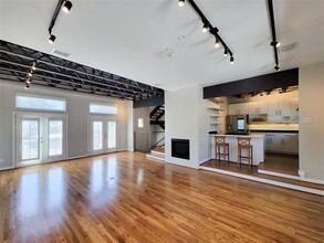 323 E 20th St in Houston, TX - Building Photo - Building Photo