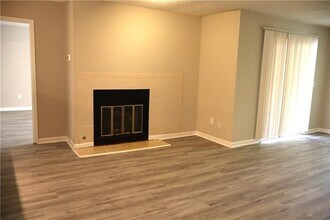 308 Mill Pond Ct SE in Smyrna, GA - Building Photo - Building Photo