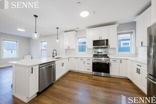 24 Madison Ave, Unit 3 in Cambridge, MA - Building Photo