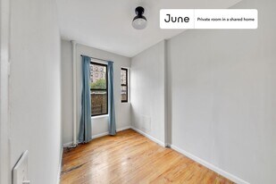 Room in Shared 3 bed/1 bath home in New York, NY - Building Photo