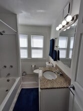 Castle Property Services in Champaign, IL - Foto de edificio - Building Photo