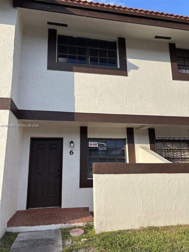 13375 SW 57th Terrace in Miami, FL - Building Photo - Building Photo