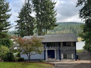 414 Kingsway NW in Bremerton, WA - Building Photo - Building Photo