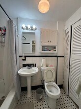 64A Phillips St, Unit 2 in Boston, MA - Building Photo - Building Photo