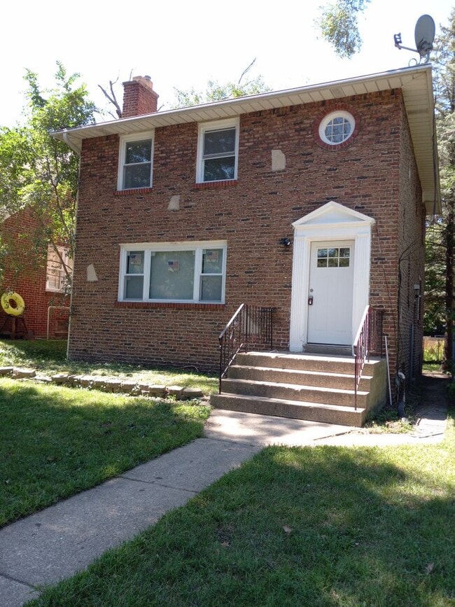 property at 4310 Monroe St