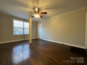 6013 Carver Blvd in Charlotte, NC - Foto de edificio - Building Photo