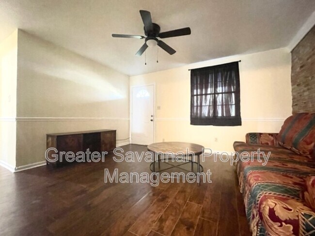 320 Chatham Villa Dr in Savannah, GA - Building Photo - Building Photo