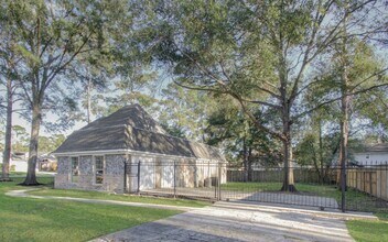 556 Brandon Rd in Conroe, TX - Building Photo - Building Photo