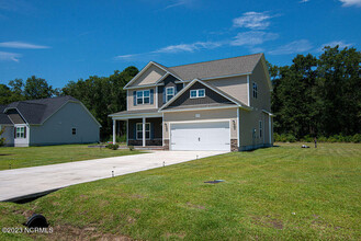 210 Steam Shovel Rd in Richlands, NC - Building Photo - Building Photo