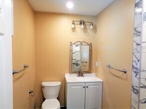 7 Williston Rd-Unit -B in Belmont, MA - Foto de edificio - Building Photo