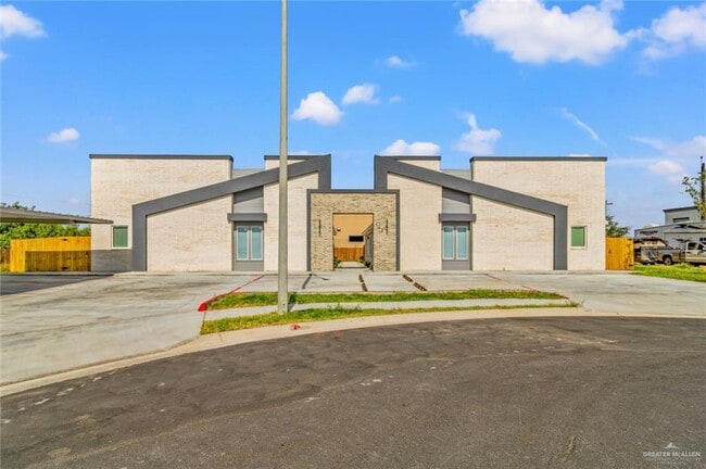 property at 102 San Jose Dr