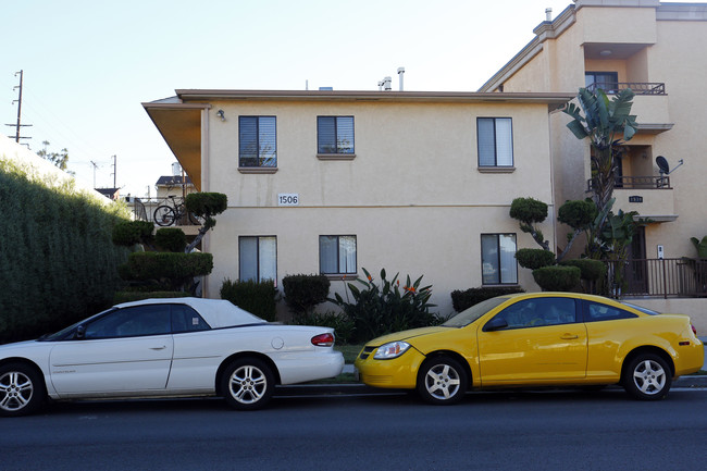 1506 Barrington Ave in Los Angeles, CA - Building Photo - Building Photo