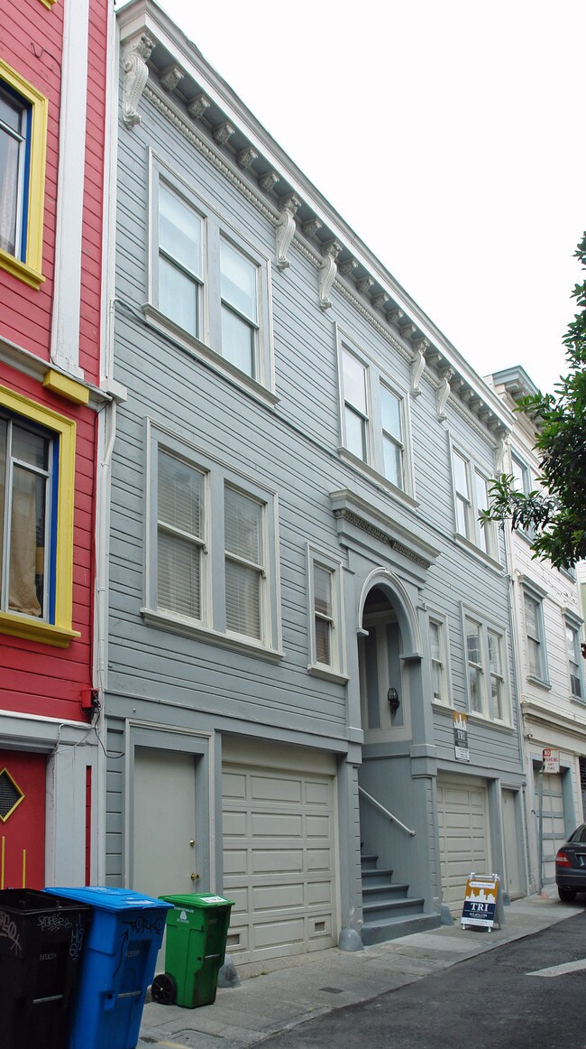 30-36 Castle St in San Francisco, CA - Building Photo - Building Photo