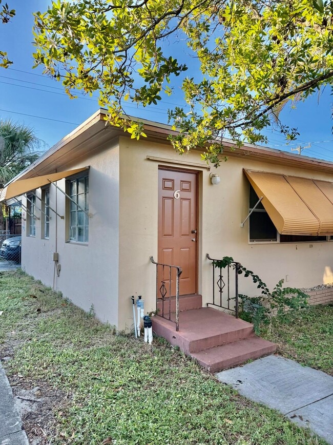 1101 N Federal Hwy, Unit 1