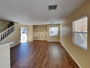 986 Cantabria Heights Ave in Las Vegas, NV - Building Photo - Building Photo