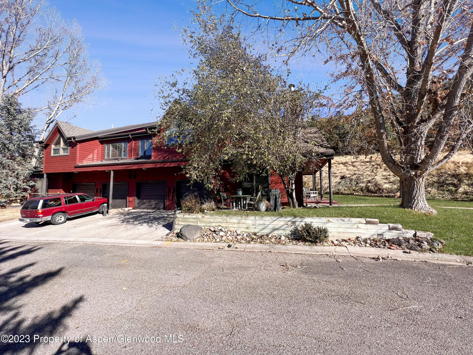 95 Silverado Dr in Basalt, CO - Building Photo