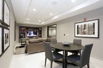 The Gallery on Wells in Chicago, IL - Foto de edificio - Other
