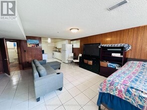 29 Peterdale Rd in Toronto, ON - Building Photo - Building Photo