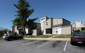 Cherry Branch Townhomes in Laurel, MD - Foto de edificio - Building Photo