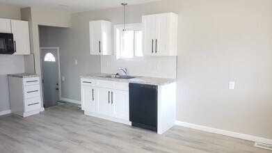 15161 Harrison St in Livonia, MI - Building Photo - Building Photo