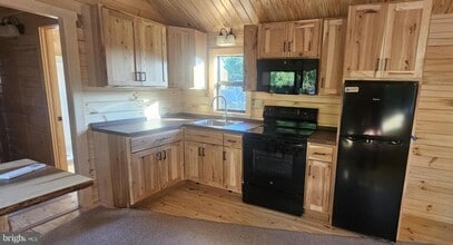 1145 Mountain View School Rd in High View, WV - Building Photo - Building Photo
