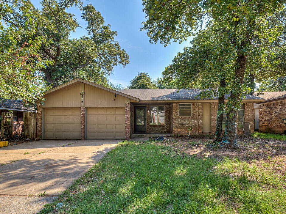 5008 S Briarwood Dr in Oklahoma City, OK - Building Photo
