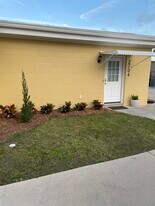 2704 E Jackson St in Orlando, FL - Building Photo