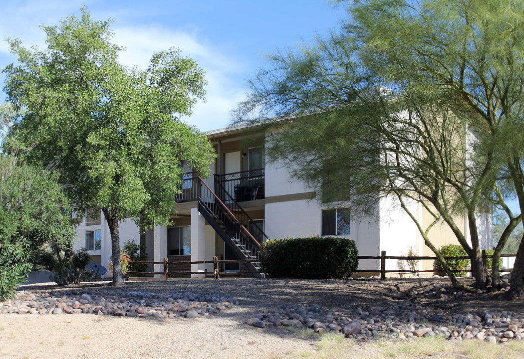 490-520 El Recreo Ct in Wickenburg, AZ - Building Photo