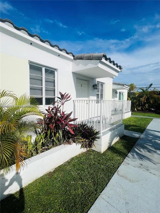 840 81st St in Miami Beach, FL - Building Photo