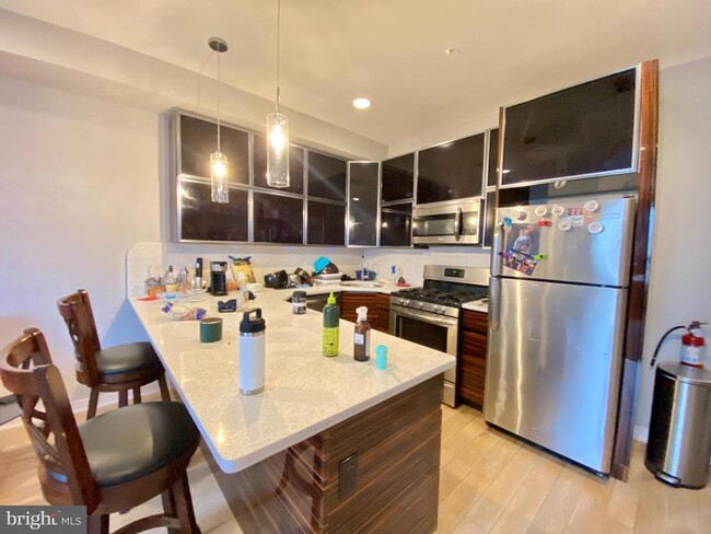 property at 1824 Frankford Ave