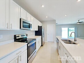 288 Garnet Ave in Kissimmee, FL - Building Photo - Building Photo