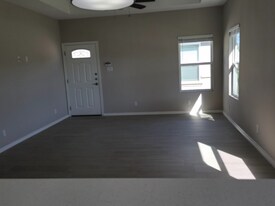 1901 Harrison St, Unit 3 in Weslaco, TX - Building Photo