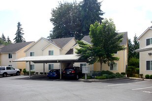 Lisa Lane Apartments in Lacey, WA - Building Photo