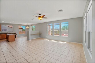 41 W Calle La Bolita in Sahuarita, AZ - Building Photo - Building Photo