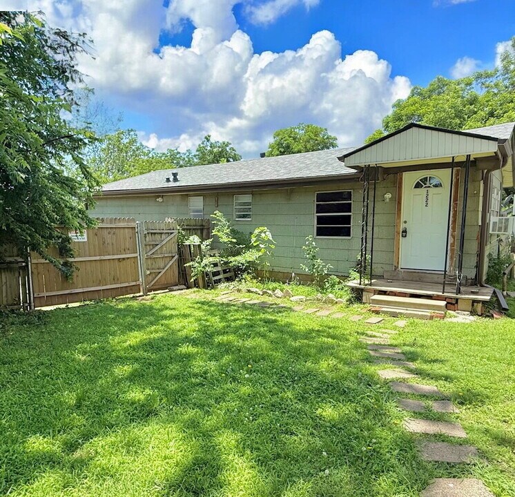 1222 NW 8th St in Oklahoma City, OK - Building Photo