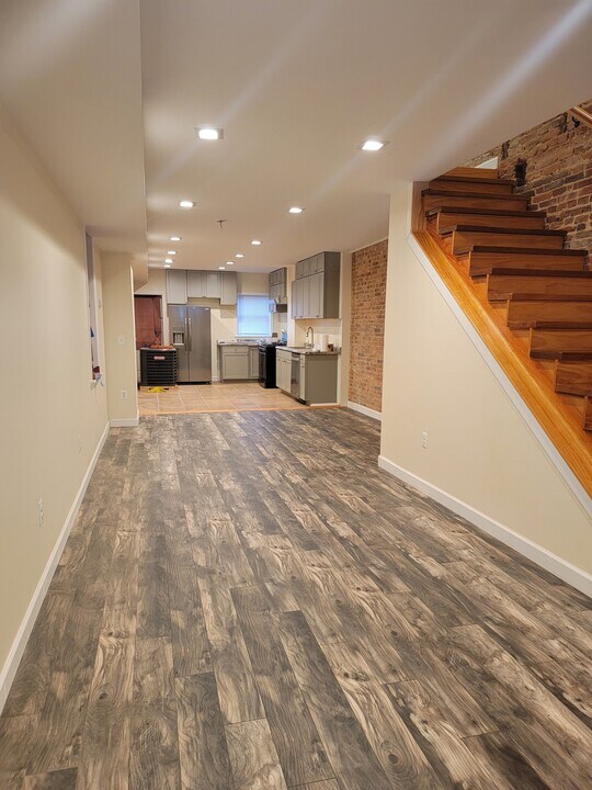 701 Bunnecke Ave in Baltimore, MD - Building Photo