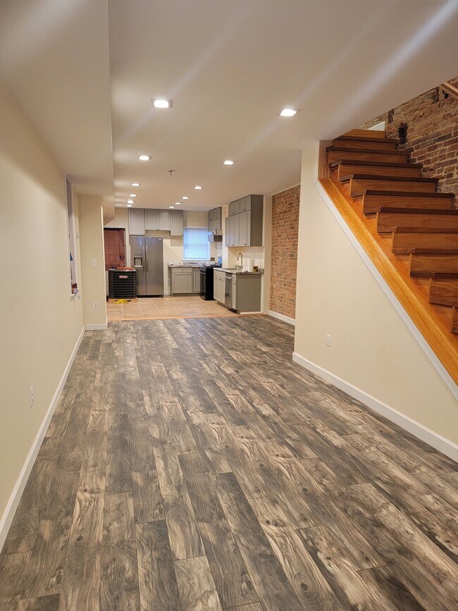 property at 701 Bunnecke Ave